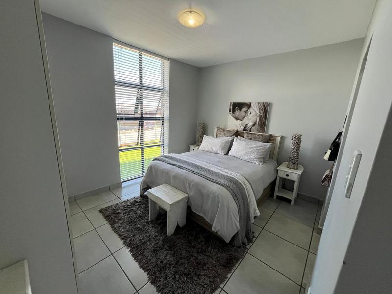 To Let 2 Bedroom Property for Rent in Island View Western Cape